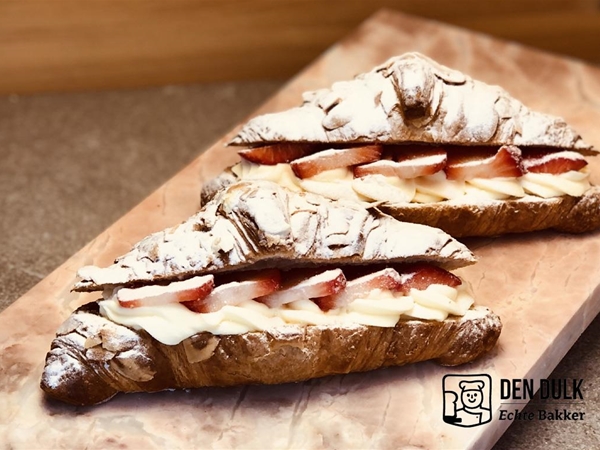Aardbei Victoria Croissant